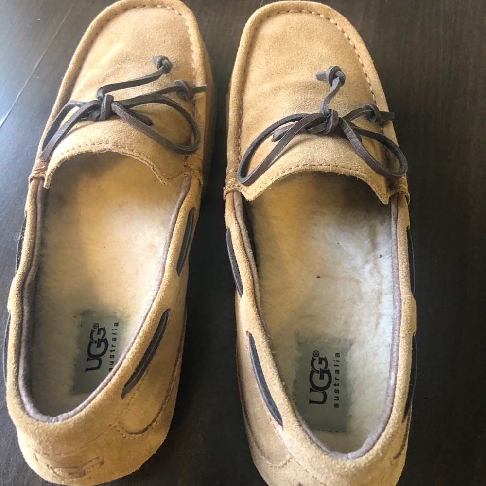 UGG Mens slippers/driving moccasins
